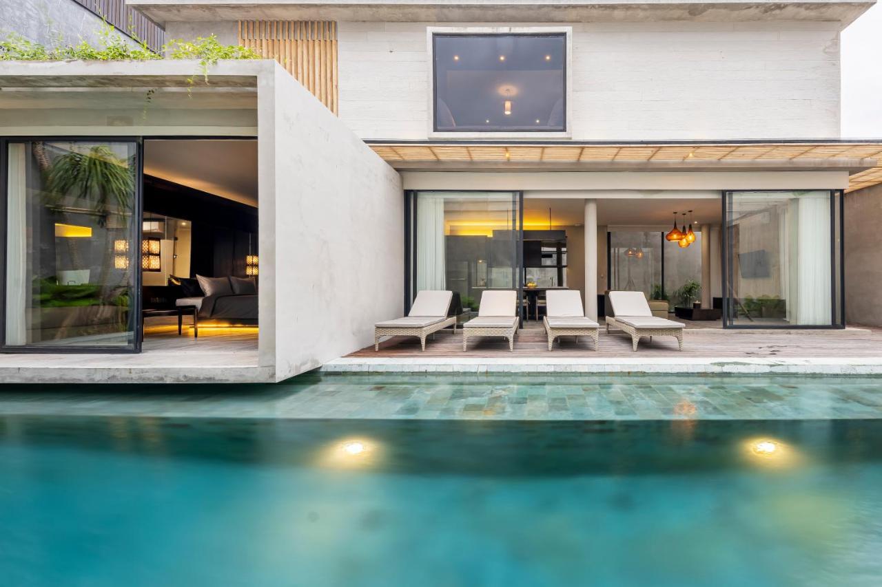 Villa Inspira Seminyak Esterno foto
