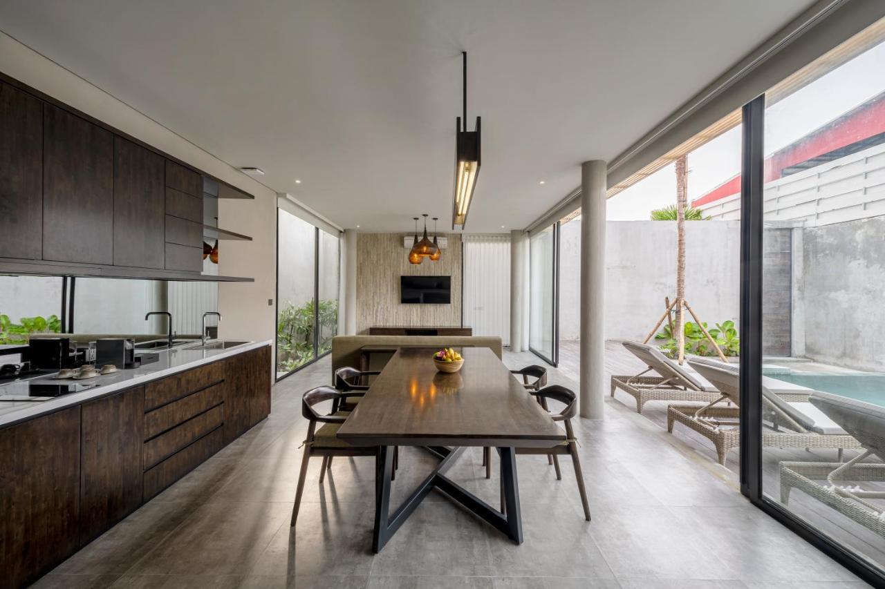 Villa Inspira Seminyak Esterno foto