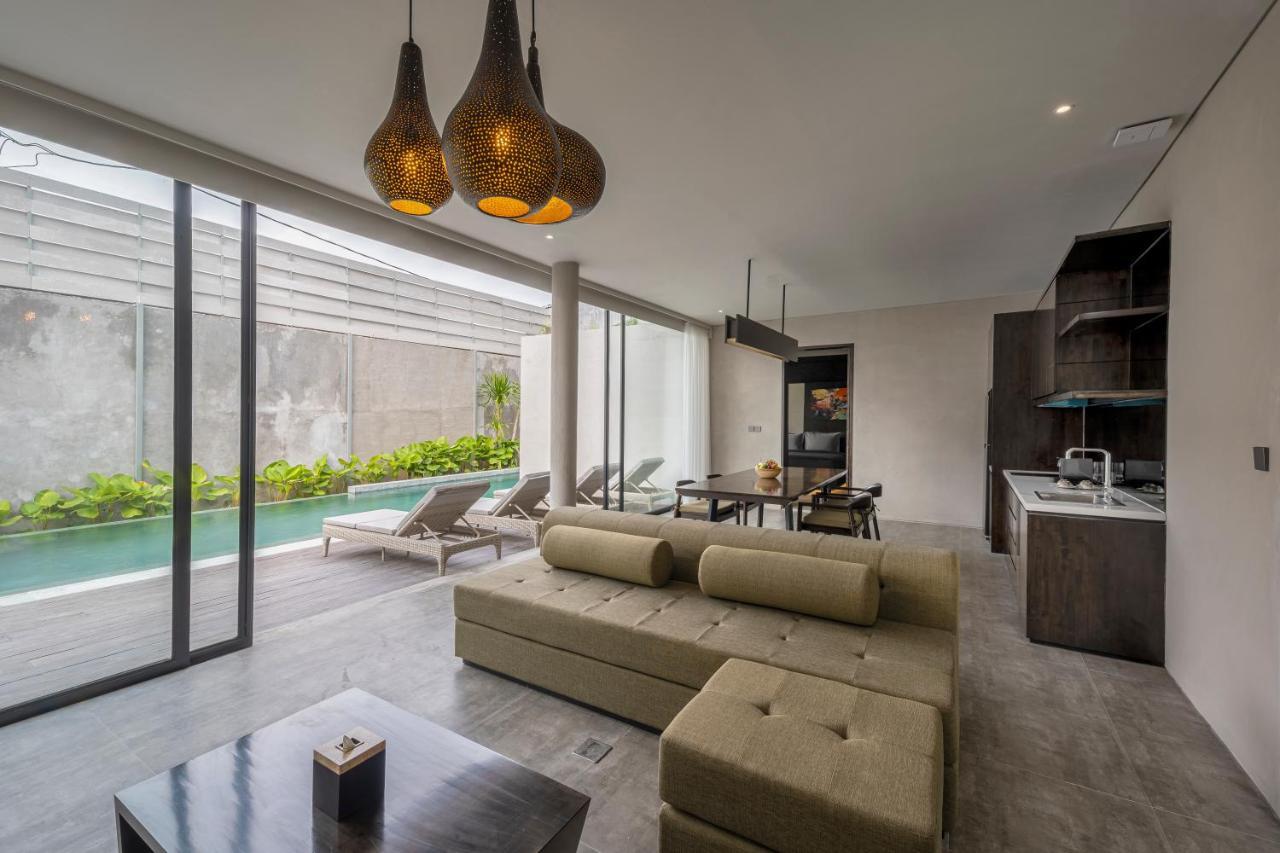 Villa Inspira Seminyak Esterno foto