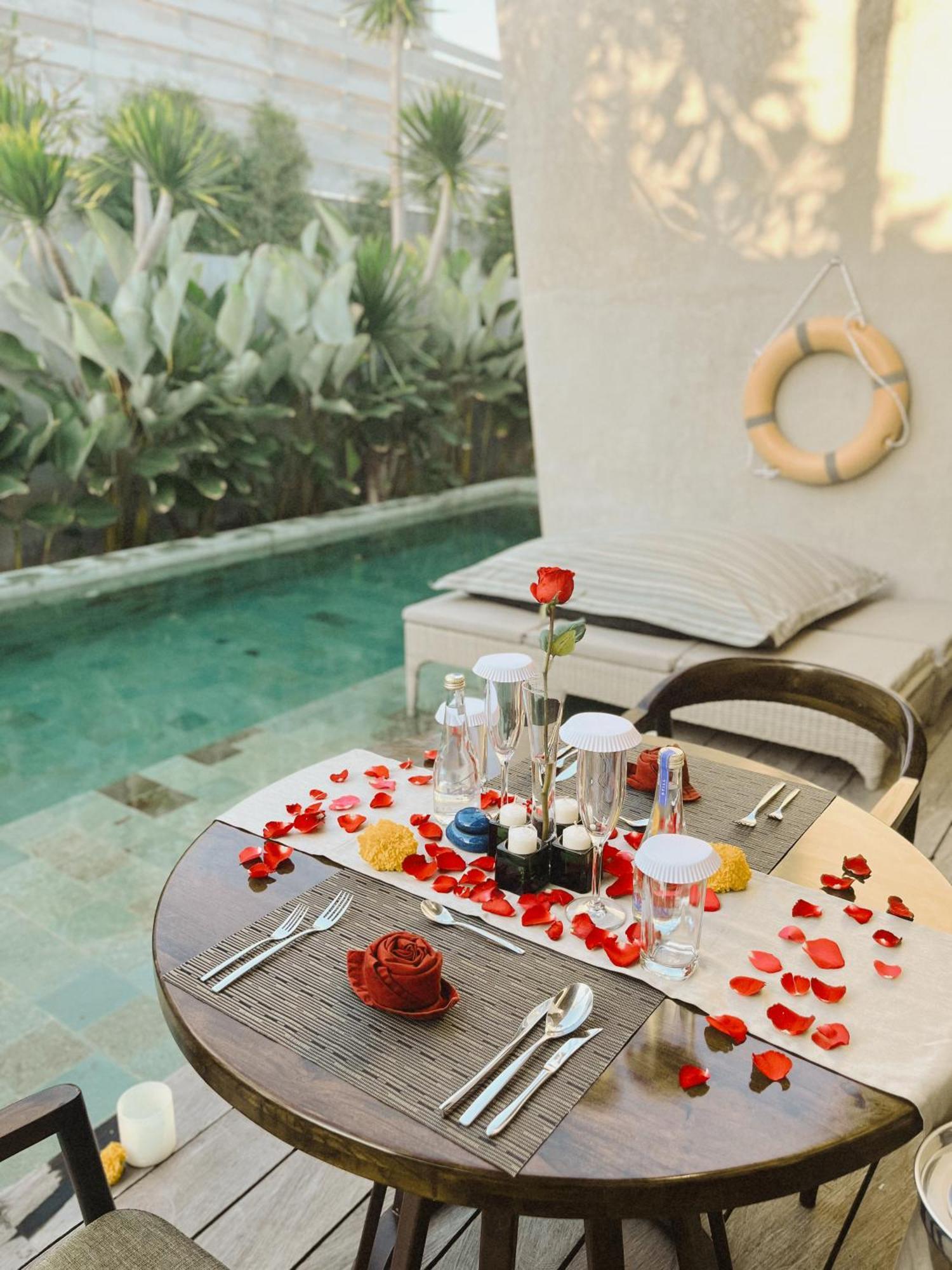 Villa Inspira Seminyak Esterno foto