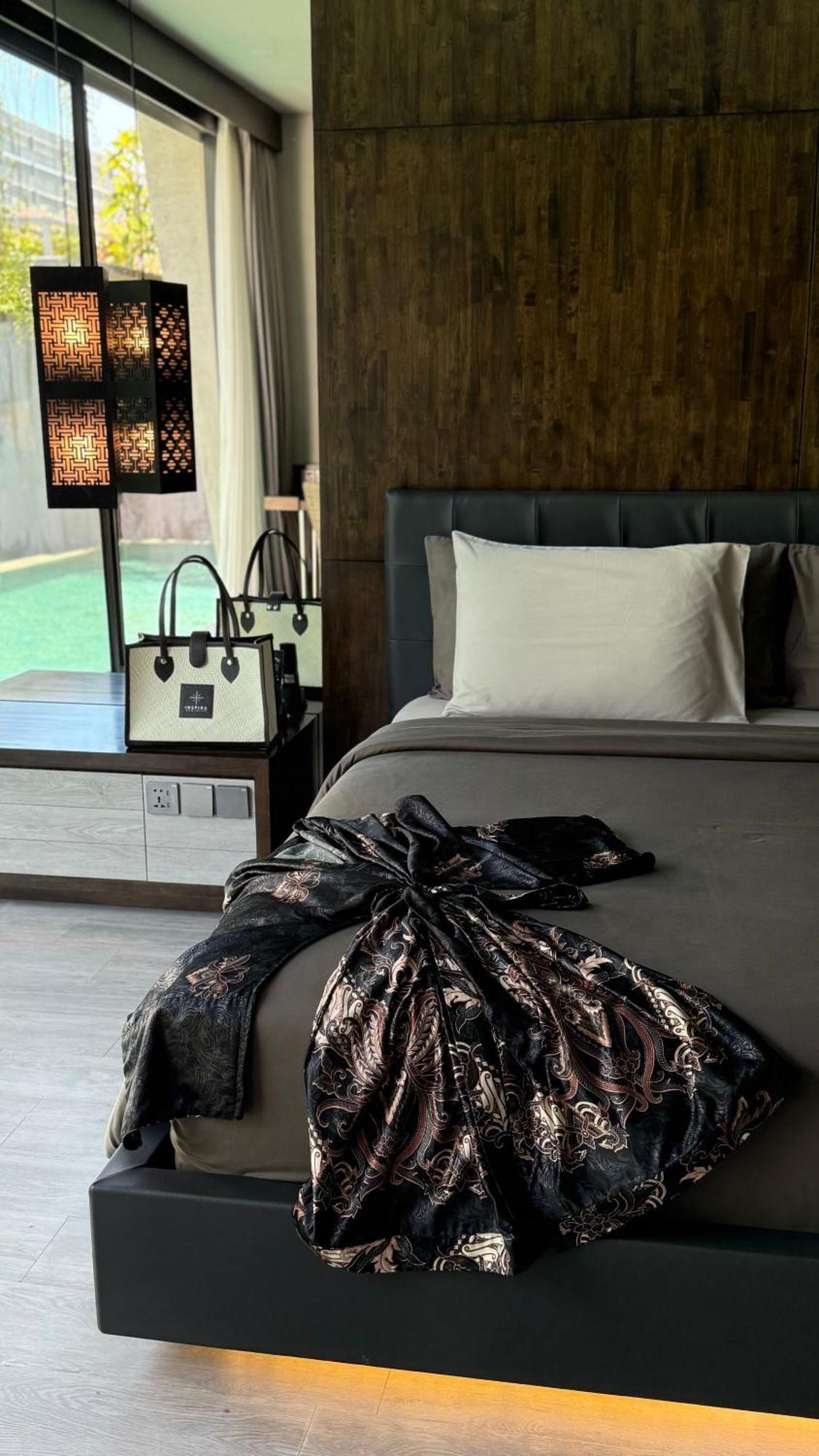 Villa Inspira Seminyak Esterno foto